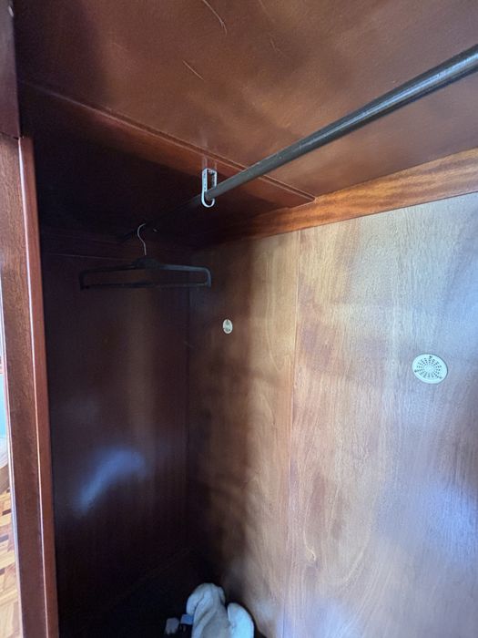 Armario antigo estilo vintage