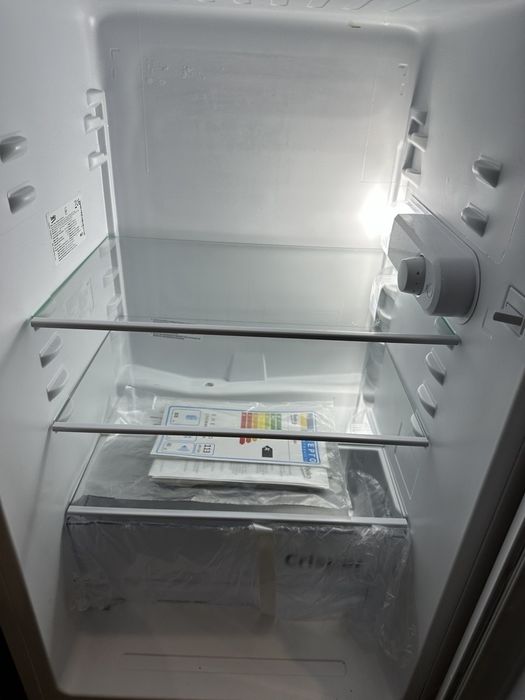 Срочно!! Продам холодильник Веко, состояние нового