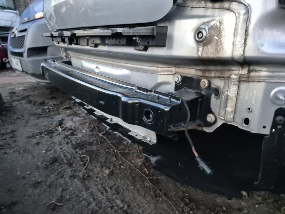 Belka zderzaka tył passat b8 ślizg ślizgi zderzaka oslona podwozia