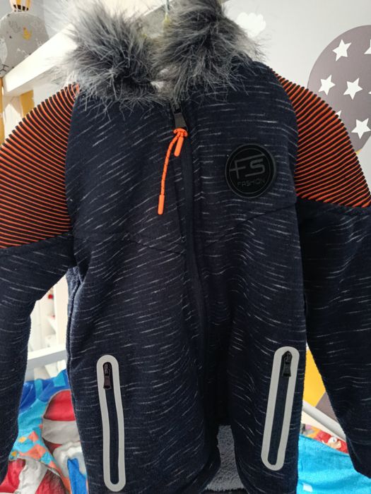 Bluza na ciepłym polarze r. 110, 116