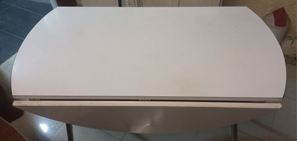 Mesa branca 2 gavetas