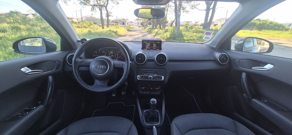 Audi A1 Sportback 1.6TDi de 2017 IMPECÁVEL!