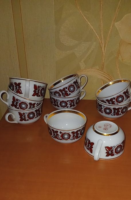 Винтажные фарфоровые чашки