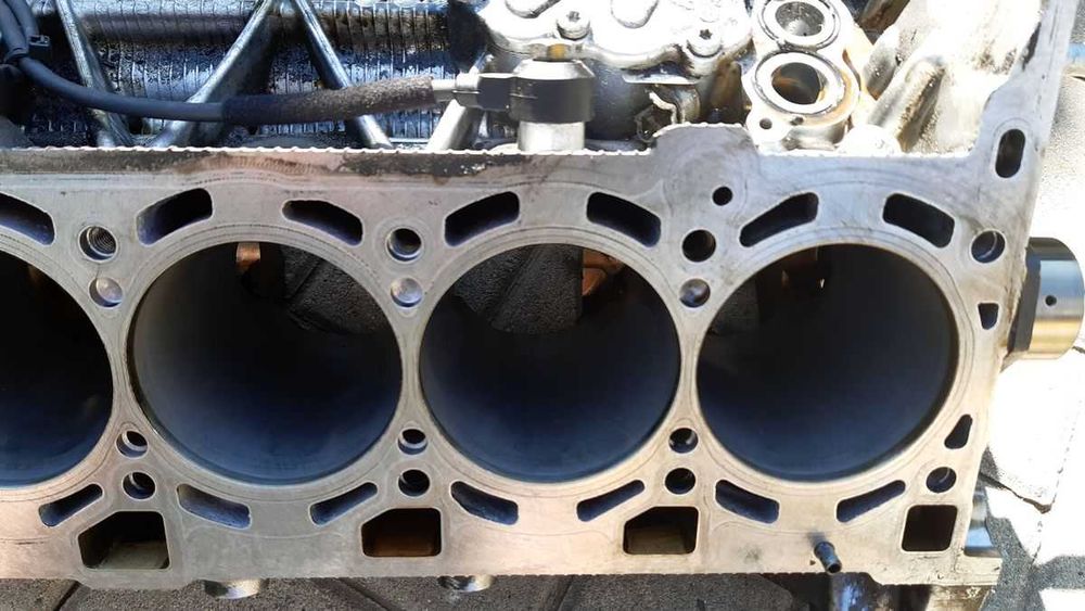 AUDI A6 S6 , A8 S8 blok silnika 5,2 FSI .