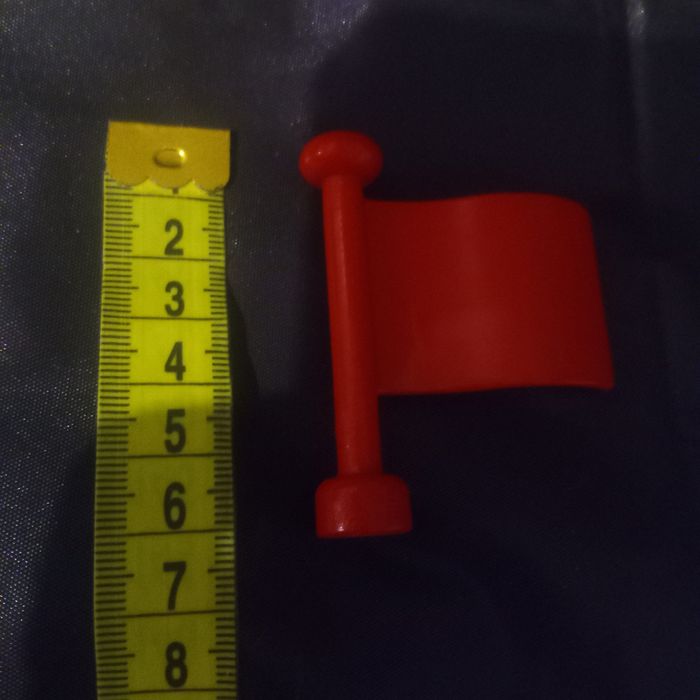 Лего duplo 21 деталь чоловічок,прапор