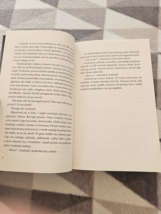 książka "Dług Honorowy" W. Chmielarz