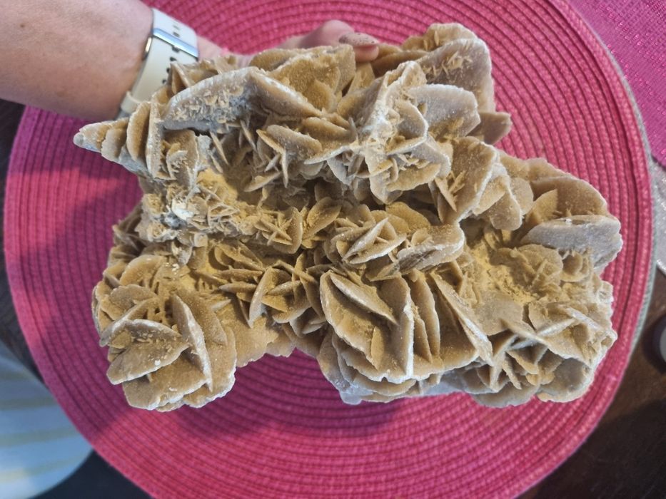 Róża Pustyni minerał