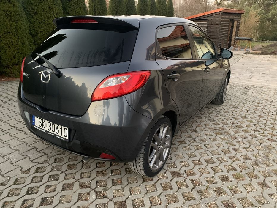 Mazda 2, rok 2013, benzyna