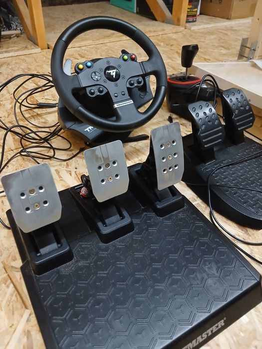 Kierownica Thrustmaster TMX ffb Xbox PC shifter th8s pedały 3tpa stojak