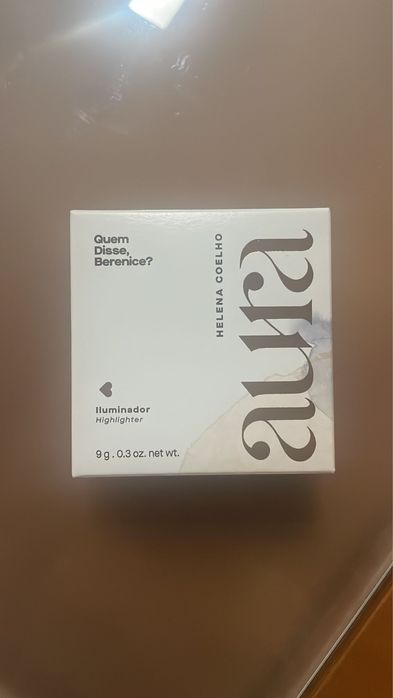 Iluminador Aura Helena Coelho