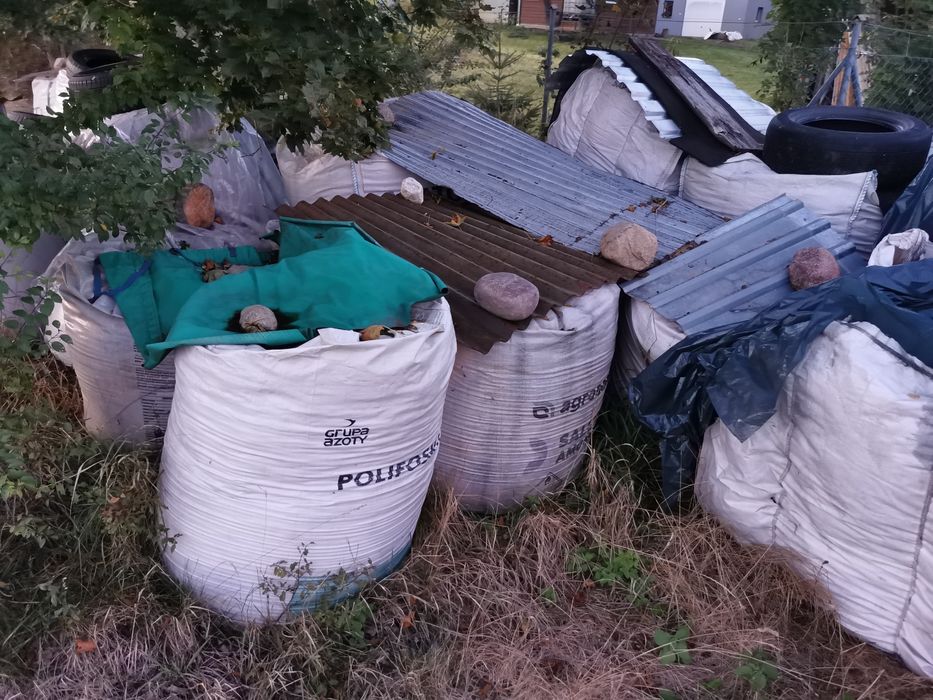 Trociny świerkowo sosnowe spod traka.