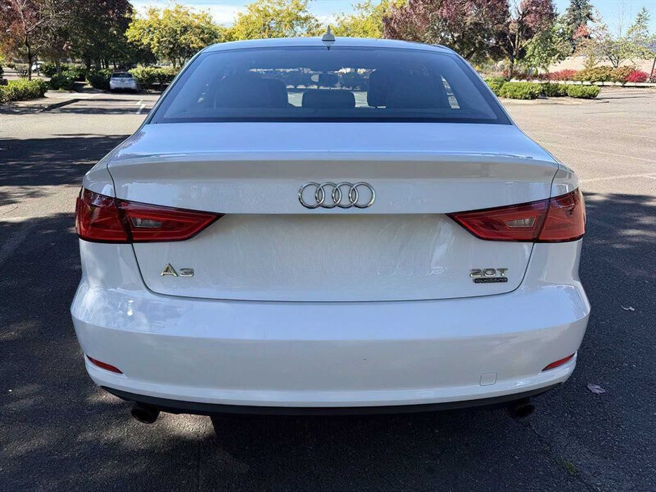 Audi A3 quattro Premium      2015