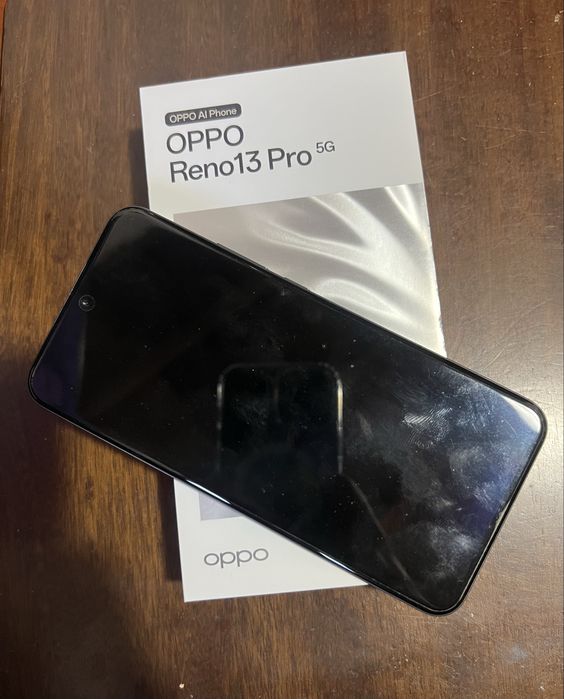 OPPO Reno 13 Pro 5G - negociável