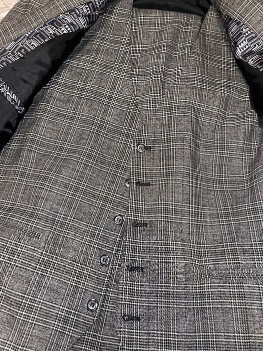 Костюм трійка з жилеткою класичний на корпоратив весілля