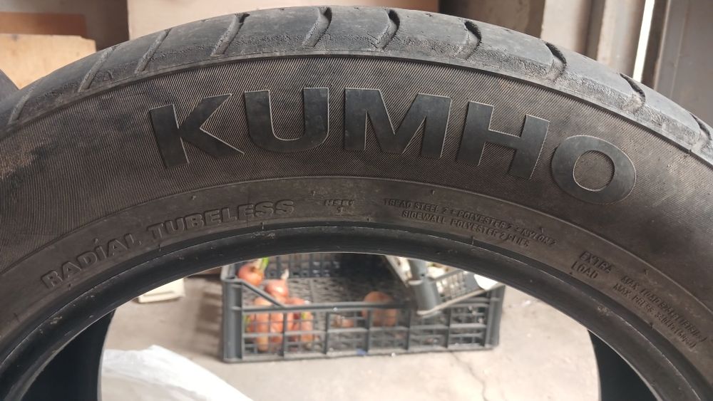Резина kumho 225/55 r17 лето
