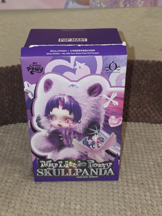 Pop mart my little pony skullpanda Rarity
