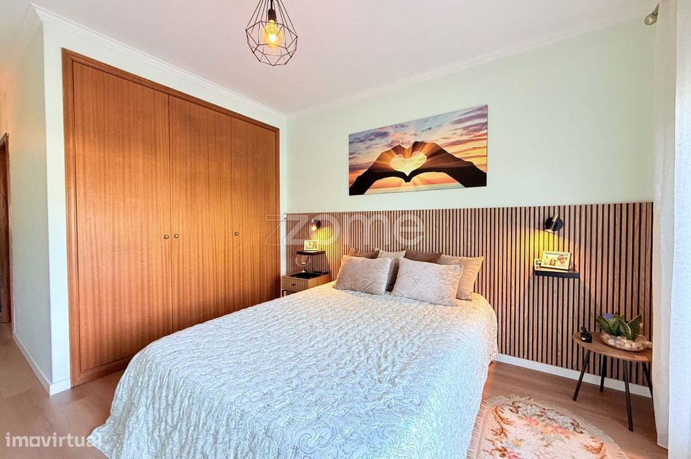 Apartamento T3 com terraço, Castêlo da Maia