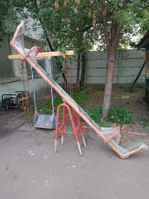 Гойдалка -балансир
