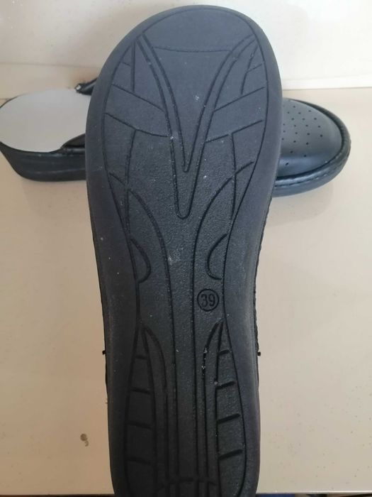 Skórzane klapki damskie