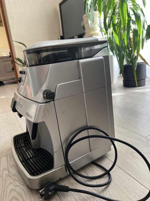 Кавова машина Saeco