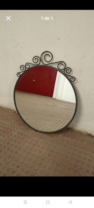 Espelho em ferro fundido