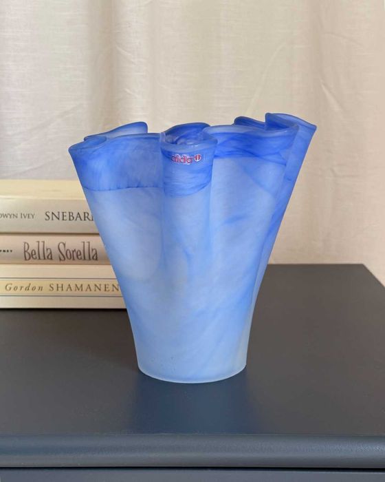 Szklany matowy wazon Aida, Denmark Niebieski wazon na kwiaty