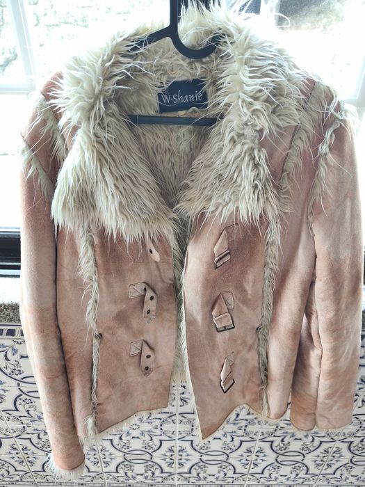 Casaco tamanho S M pele de pêssego por fora e pelo por dentro