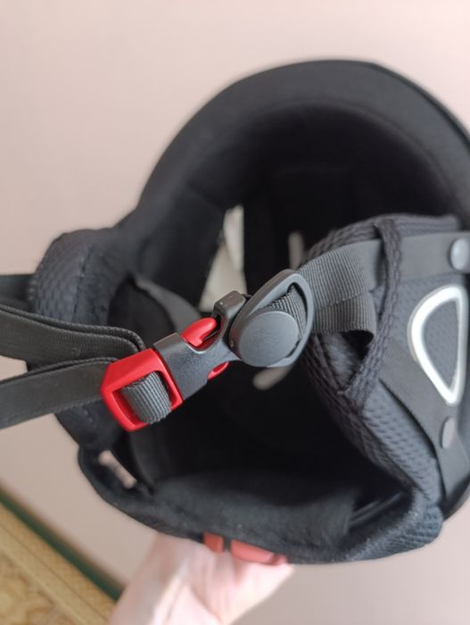 Шолом для сніжного спорту