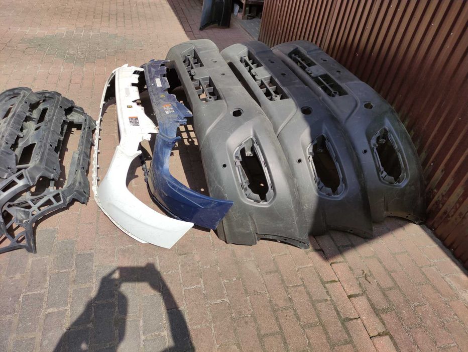 Ford Transit MK8 LIFT 18- PDC zderzak przód oryginał