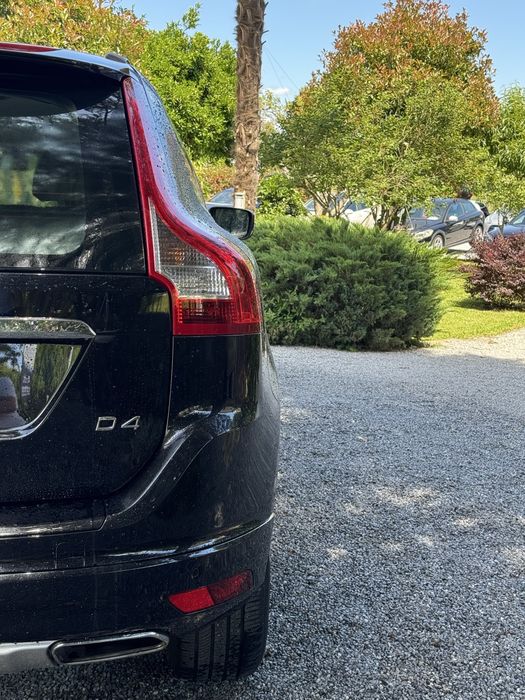 Para venda volvo x60 D4 caixa automatica , nacional em rigoroso estado com garantia de 24 meses