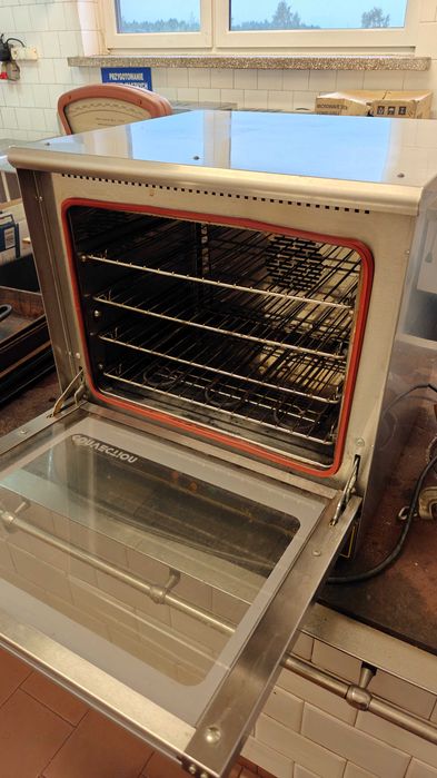 Piec konwekcyjny Roller Grill FC 60 TQ
