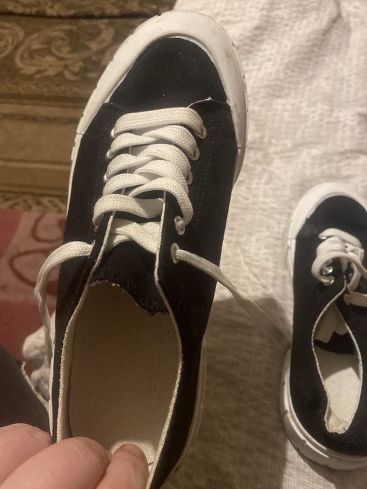 Sprzedam tanio buty