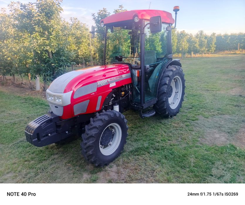 Ciągnik sadowniczy Mccormick  V90