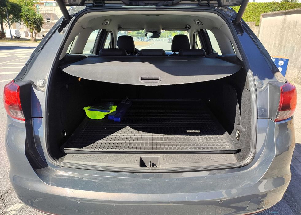 Opel Astra Sports Tourer 1.6 CDTI Innovation - FULL EXTRAS - LICITE!