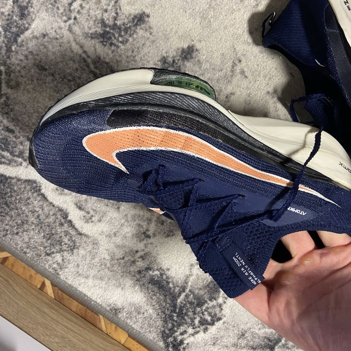 Косівки бігові alpha fly nike