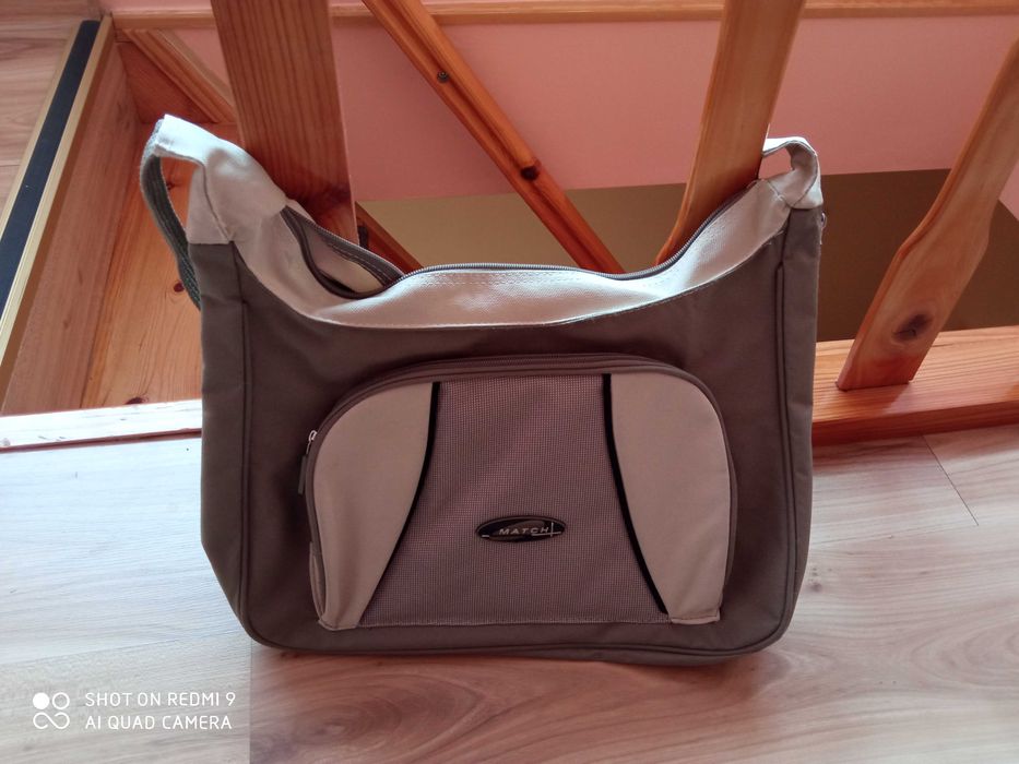 Torebka sportowa damska stan bardzo dobry