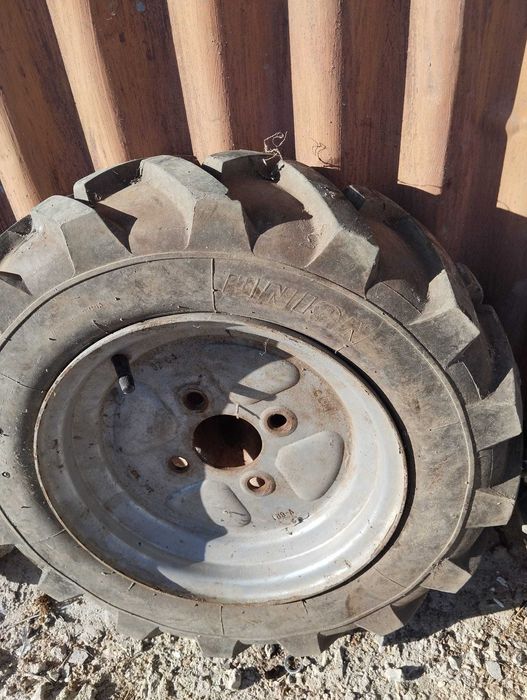 Rodas com pneus para motocultivador / motoenxada