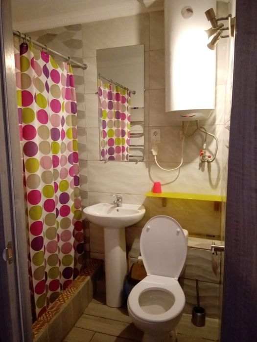 ВІЛЬНО з 25.02 Власник. Студія в центрі на 4 місця. Можна з тваринами