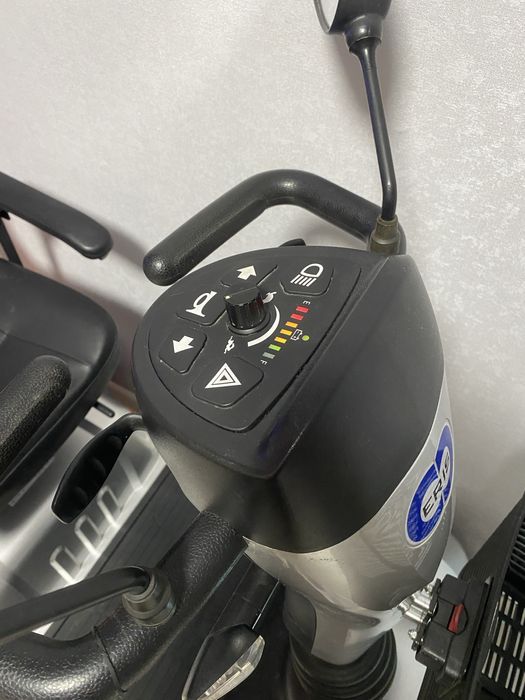 Електро скутер Eris