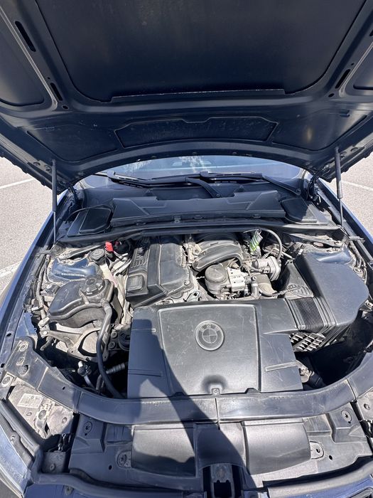 Продам автомобіль бмв е90