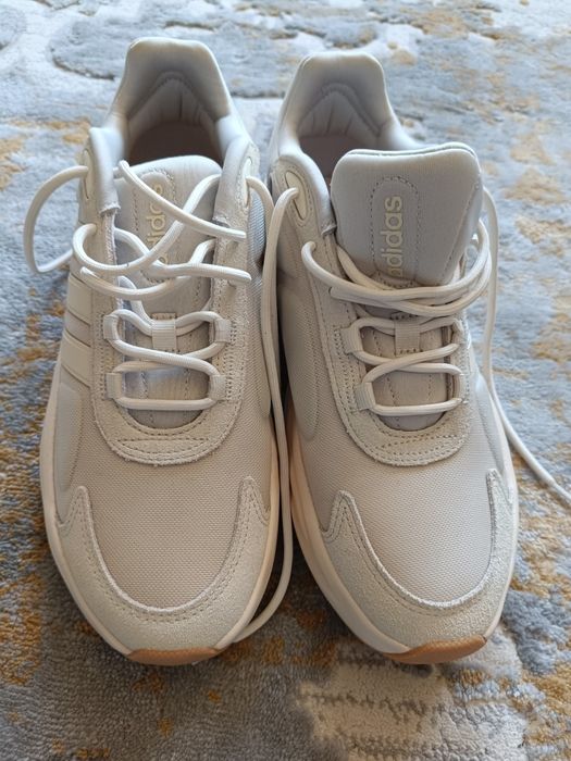 Sapatilhas adidas novas