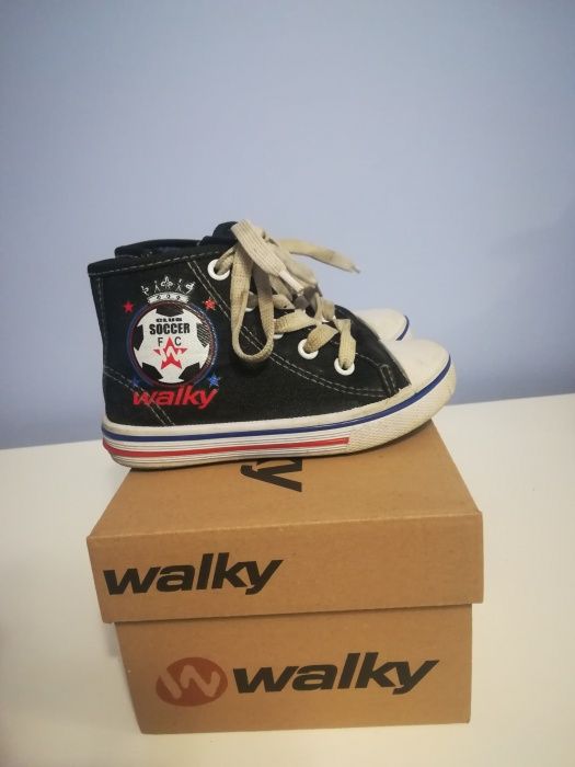Trampki chłopięce 23