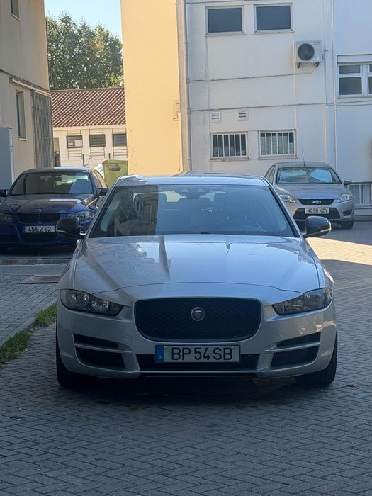 Jaguar XE (impecavel )