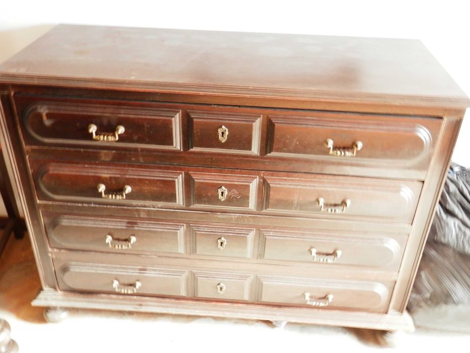 Conjunto moveis antigos Quarto