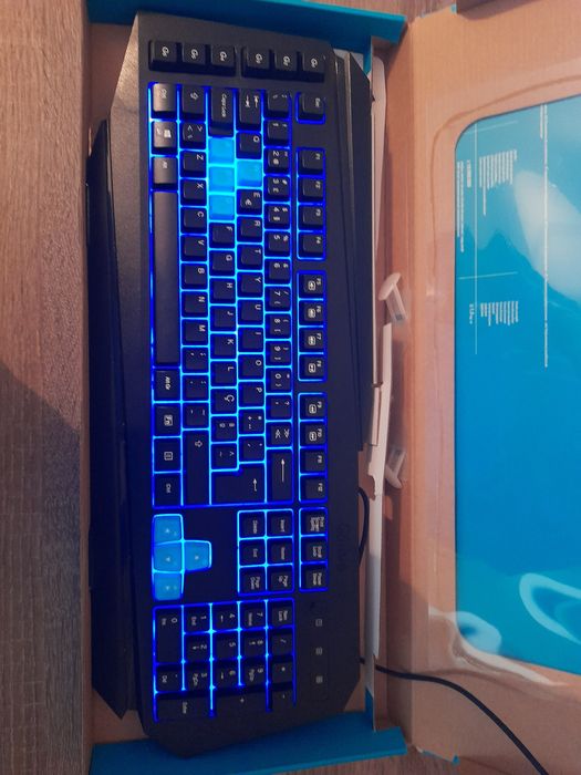 Qilive Gaming Keyboard64310012514946124