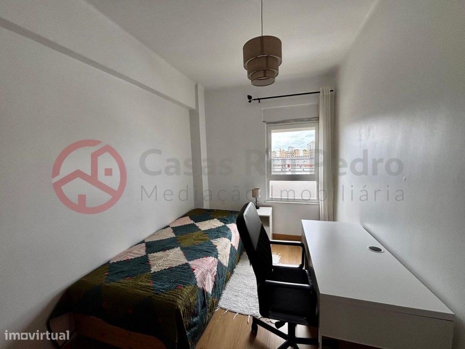 Apartamento T4 em Marvila com Excelente Localização e Potencial de ...