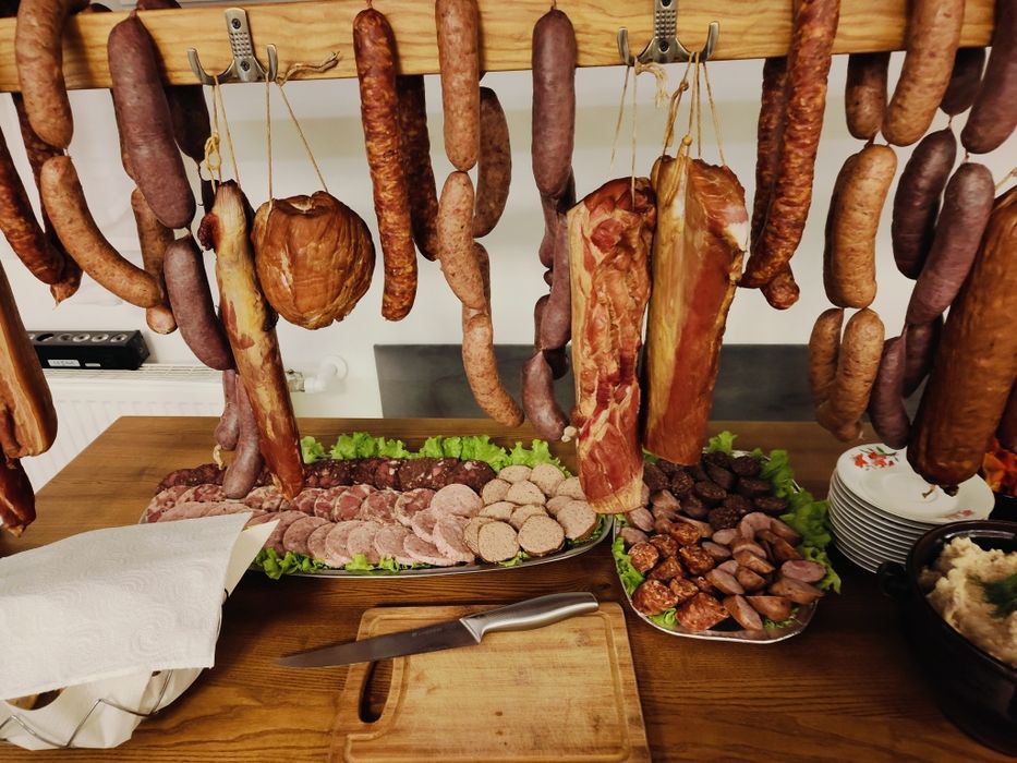 Swojskie wędliny .