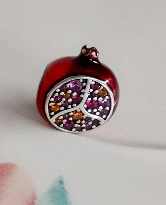 Charm's owoc granatu zawieszka