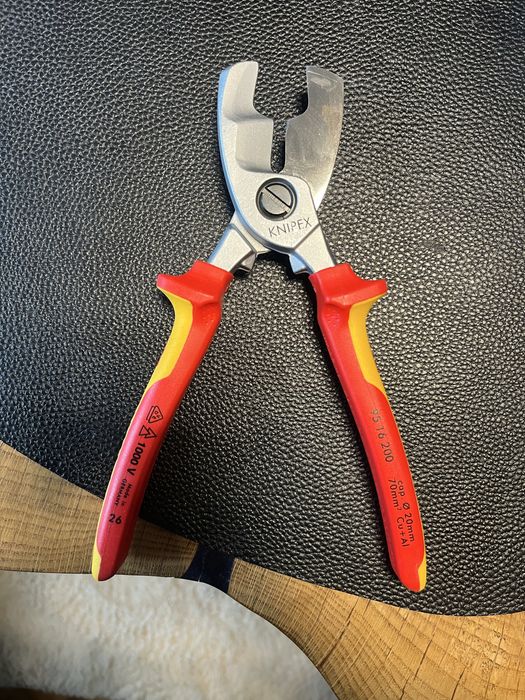 Nożyce knipex do ciecia kabli