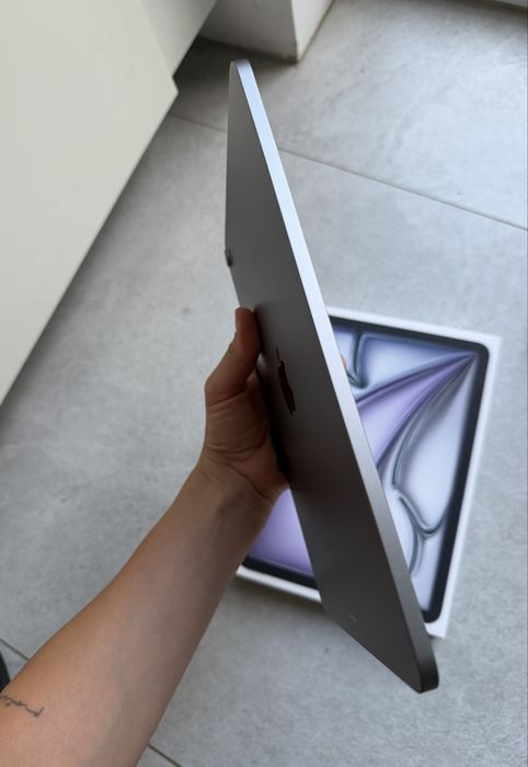 iPad Air 11 cali M2 128 GB tablet + rysik Apple Pencil Pro stan bardzo dobry